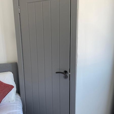 Room In Shared House Hackney London Exterior foto